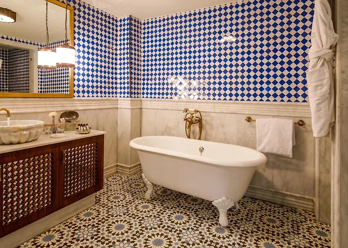 فندق Hagia Sofia Mansions Istanbul, Curio Collection By Hilton