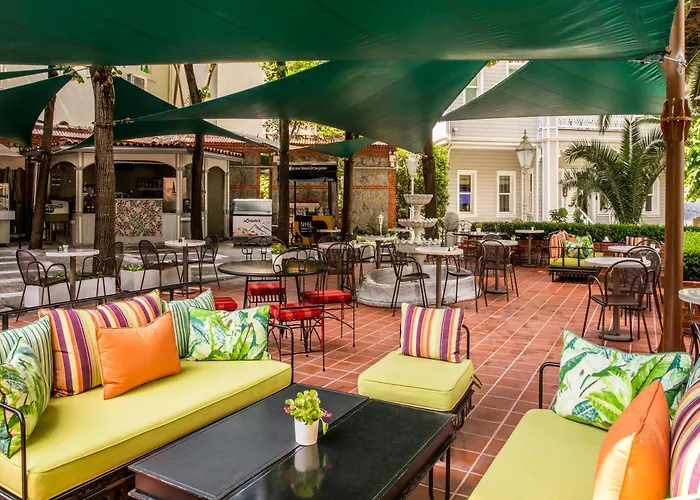 فندق Hagia Sofia Mansions Istanbul, Curio Collection By Hilton