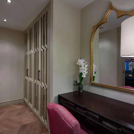 Hagia Sofia Mansions Istanbul, Curio Collection By Hilton 5* Istanbul