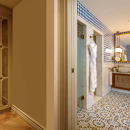 Hagia Sofia Mansions Istanbul, Curio Collection By Hilton Hotel Istanbul