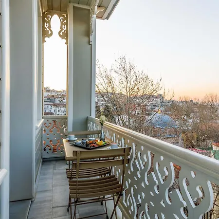 Hagia Sofia Mansions Istanbul, Curio Collection By Hilton 5*