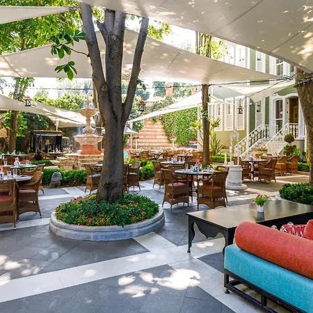 فندق Hagia Sofia Mansions Istanbul, Curio Collection By Hilton