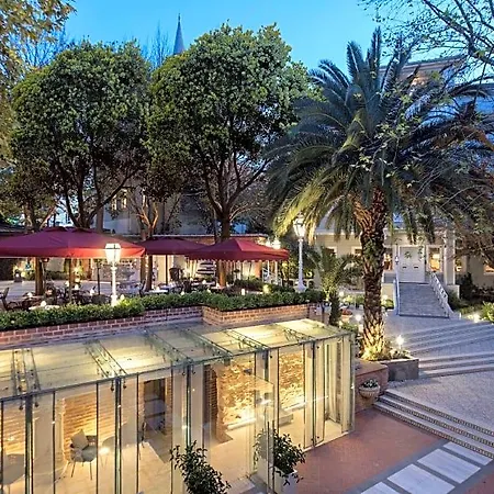 Hagia Sofia Mansions Istanbul, Curio Collection By Hilton Hotel