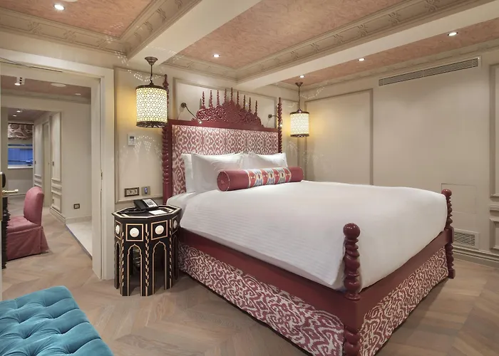 Отель Hagia Sofia Mansions Istanbul, Curio Collection By Hilton