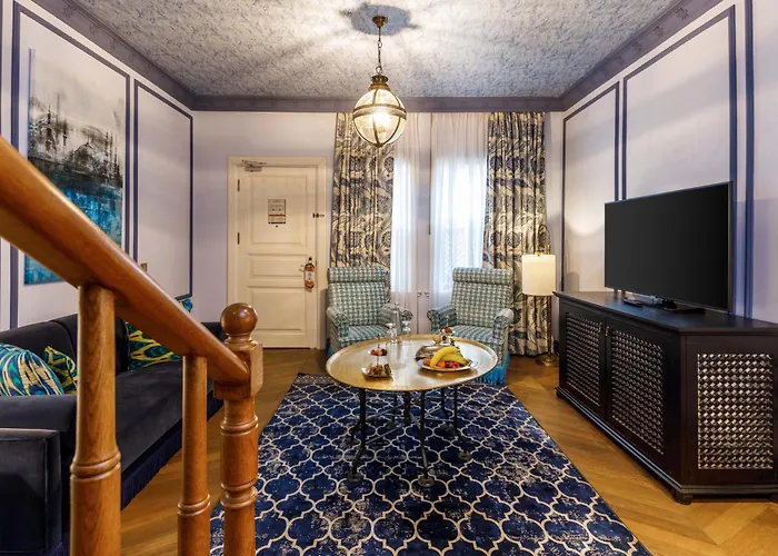 Hagia Sofia Mansions Istanbul, Curio Collection By Hilton 5*