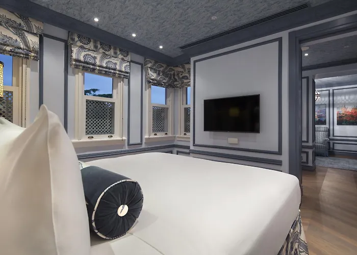 Hotel Hagia Sofia Mansions Istanbul, Curio Collection By Hilton Istambul